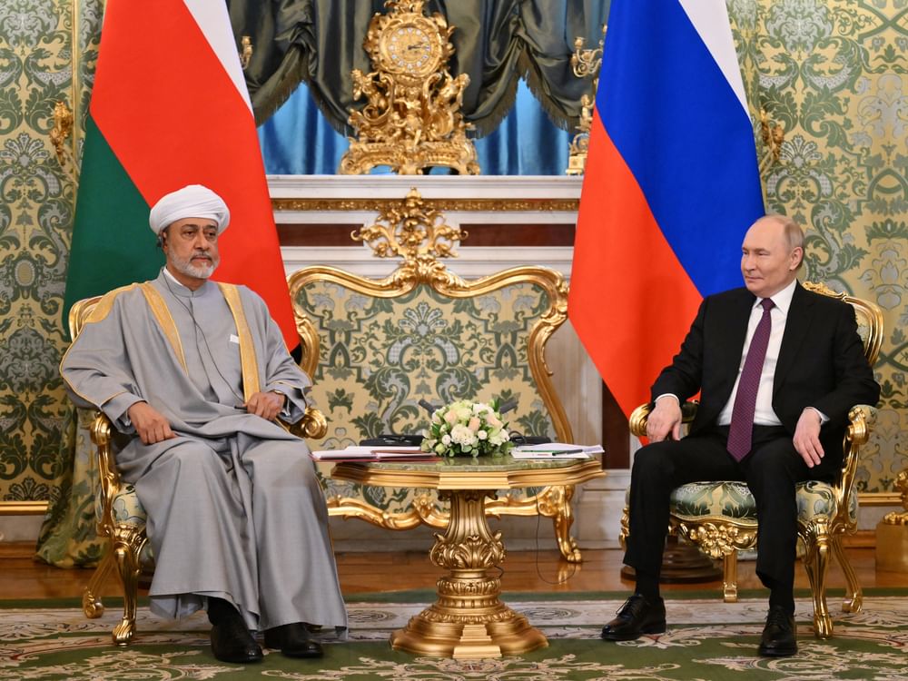 Sultan of Oman, Russian President discuss global developments