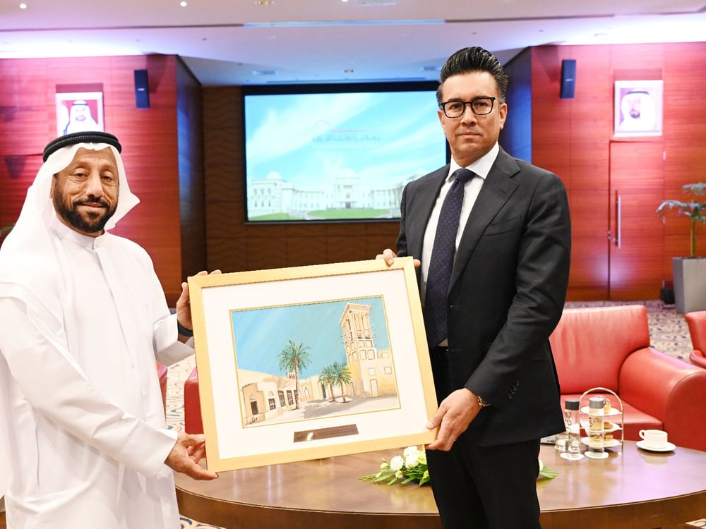 غرفة الشارقة تبحث تعزيز التعاون الاستثماري مع موريشيوس 