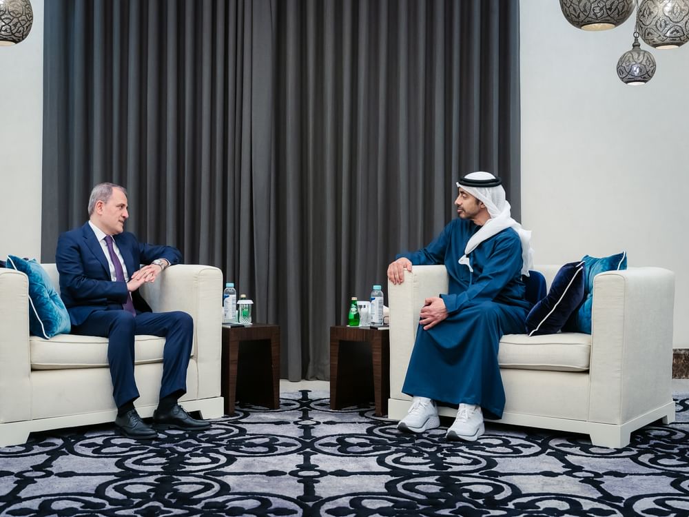 ورلڈ گورنمنٹس سمٹ کے موقع پر شیخ عبداللہ بن زاید اور آذربائیجان کے وزیر خارجہ کی ملاقات