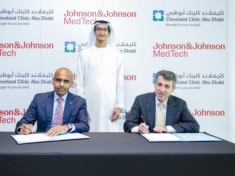 La Cleveland Clinic Abou Dhabi signe un accord pour tester la plateforme chirurgicale innovante « Polyphonic »