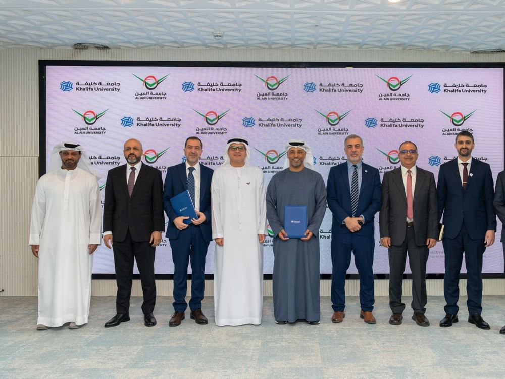 جامعتا العين وخليفة توسعان التعاون البحثي في الذكاء الاصطناعي والطاقة