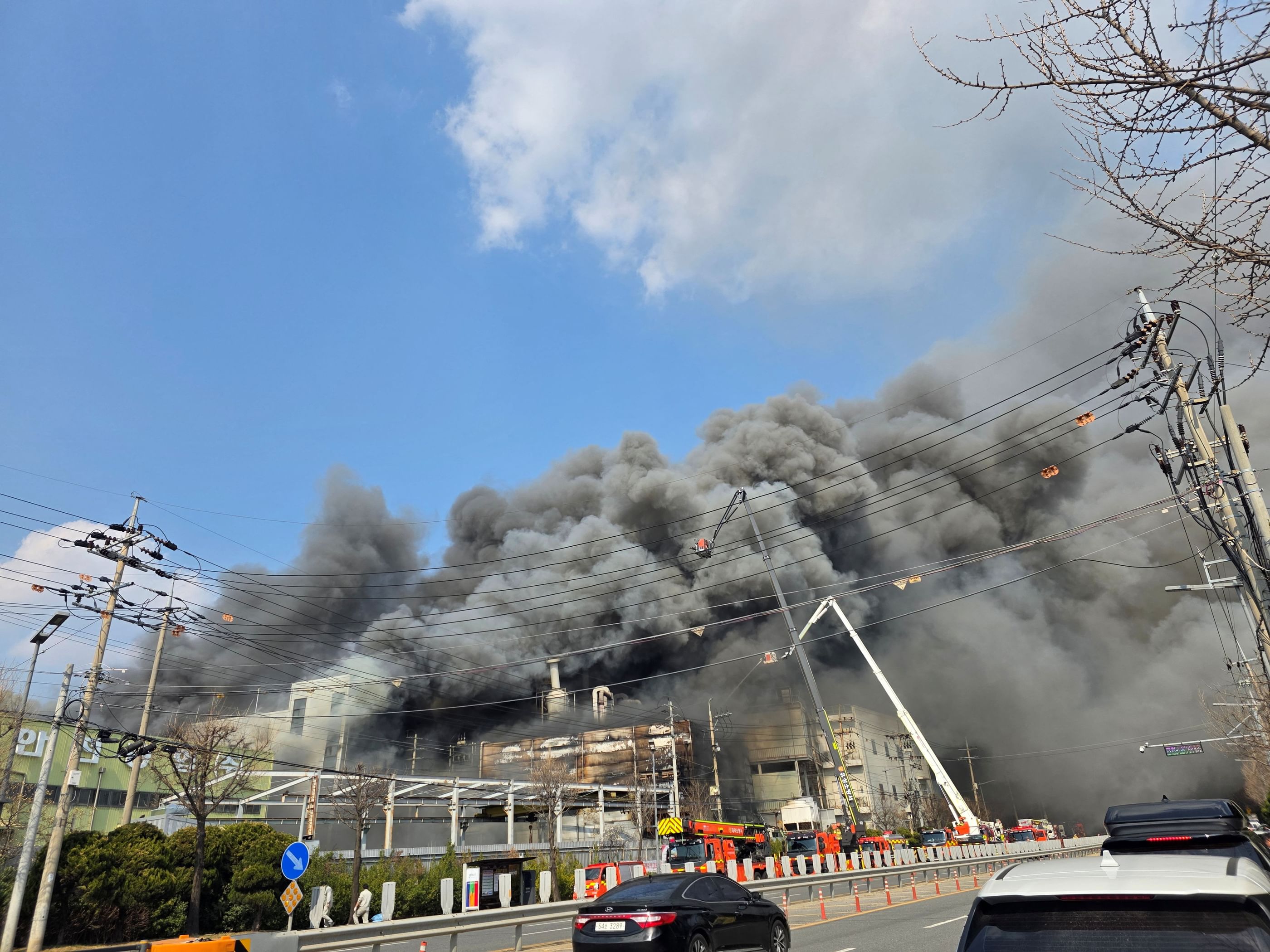 11 people killed at car parts plant fire in Korea's Daejeon