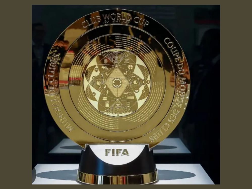 "فيفا" يعلن فتح فترة انتقالات استثنائية للأندية المشاركة في كأس العالم 2025