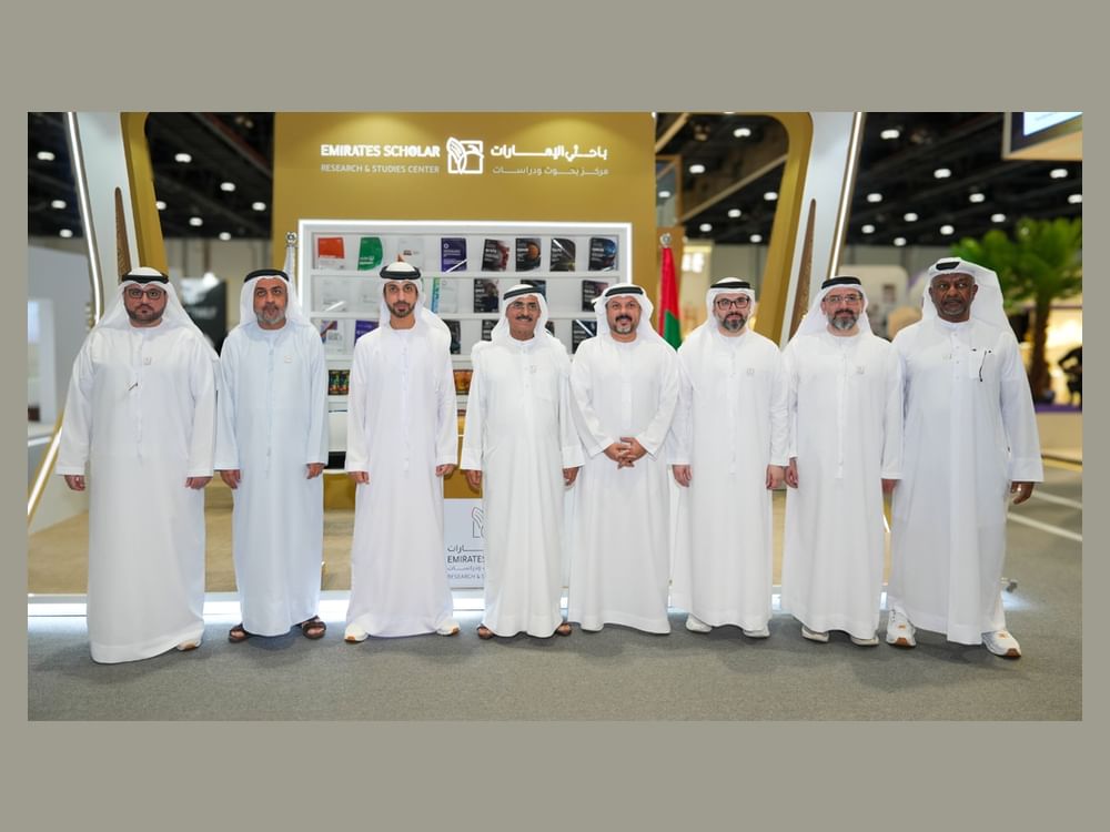 مجلس أمناء مركز باحثي الإمارات للبحوث والدراسات يعقد اجتماعه في معرض أبوظبي للكتاب