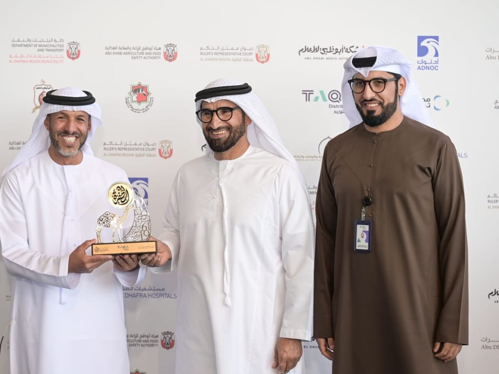 مهرجان الظفرة يكرم شركاء نجاح محطته الختامية