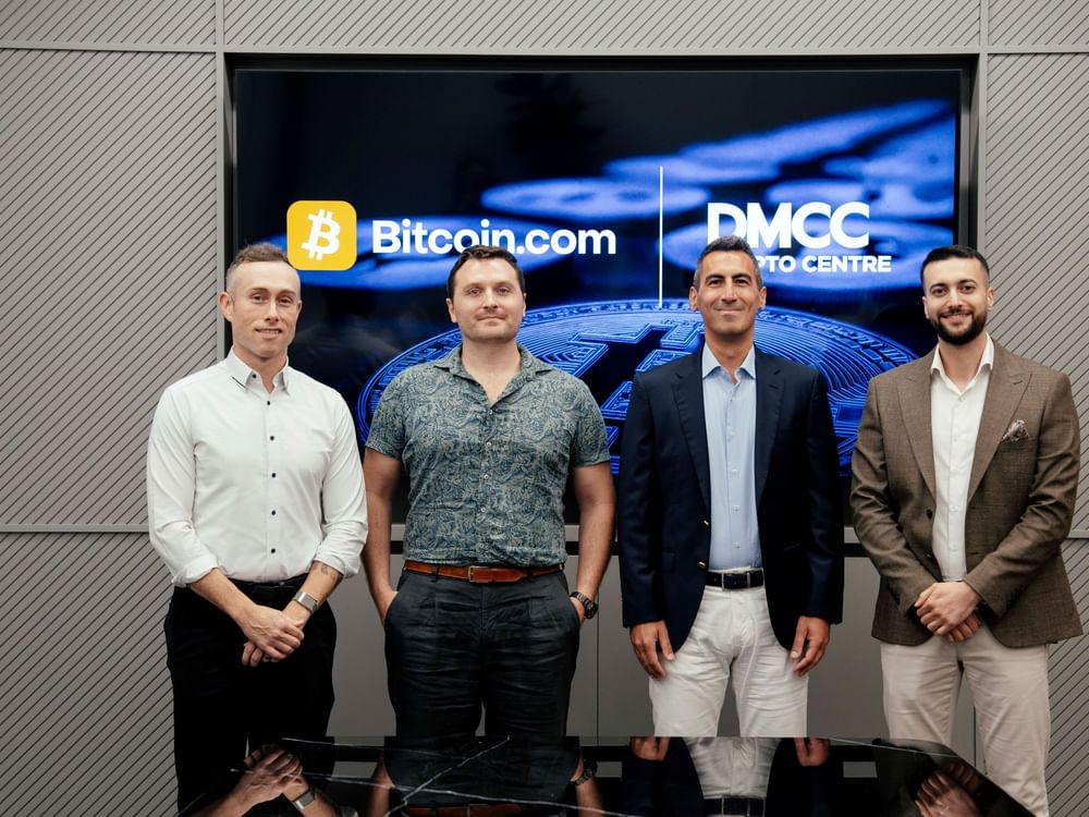 "دبي للسلع المتعددة" يعلن انضمام Bitcoin.com إلى "مركز كريبتو"