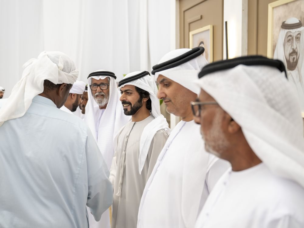 خليفة بن طحنون بن محمد يحضر حفل استقبال بمناسبة زفاف حميد راشد الشامسي