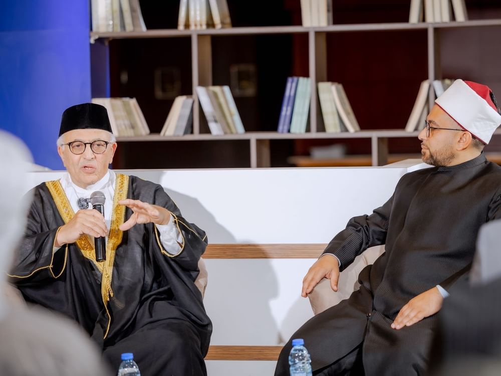 Muslim Council of Elders hosts intra-Islamic dialogue seminar at America International Arabic Book Fair