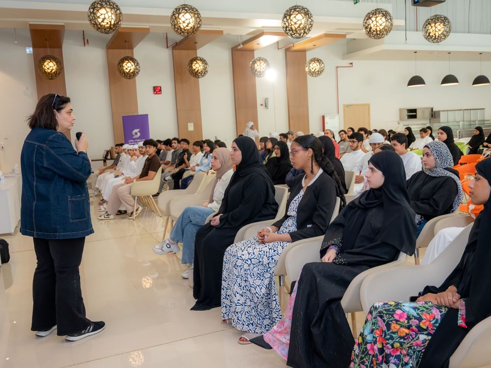 نهيان بن مبارك يطلق المرحلة الثانية من برنامج "مسرعات سويفت برو"