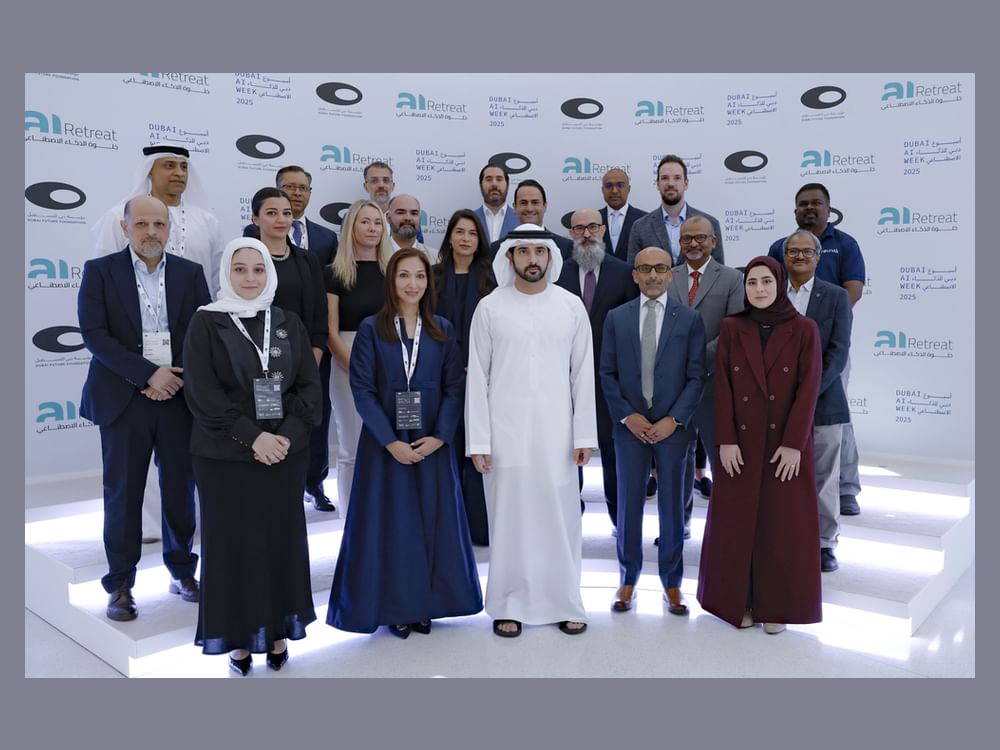 Hamdan bin Mohammed meets with first batch of companies granted Dubai AI Seal at Dubai AI Week