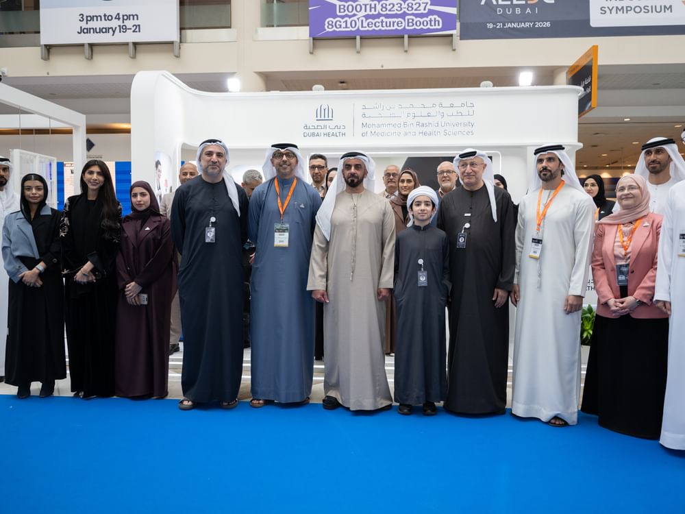 سيف بن زايد يزور "إيدك دبي 2026"