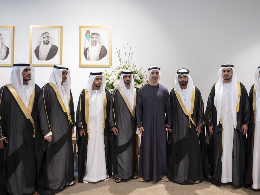Hamdan bin Mohamed bin Zayed attends group wedding of Al Awamir tribe