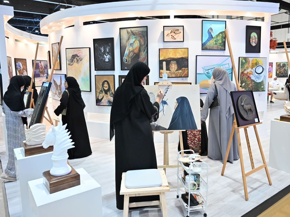 المرأة الإماراتية في قلب مشروع الوطن الثقافي والتراثي