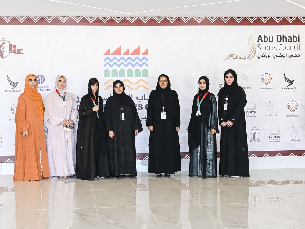 "المغامر" و"دبليو2" يتصدران منافسات ألعاب الماسترز" أبوظبي 2026" للصيد بالصقور