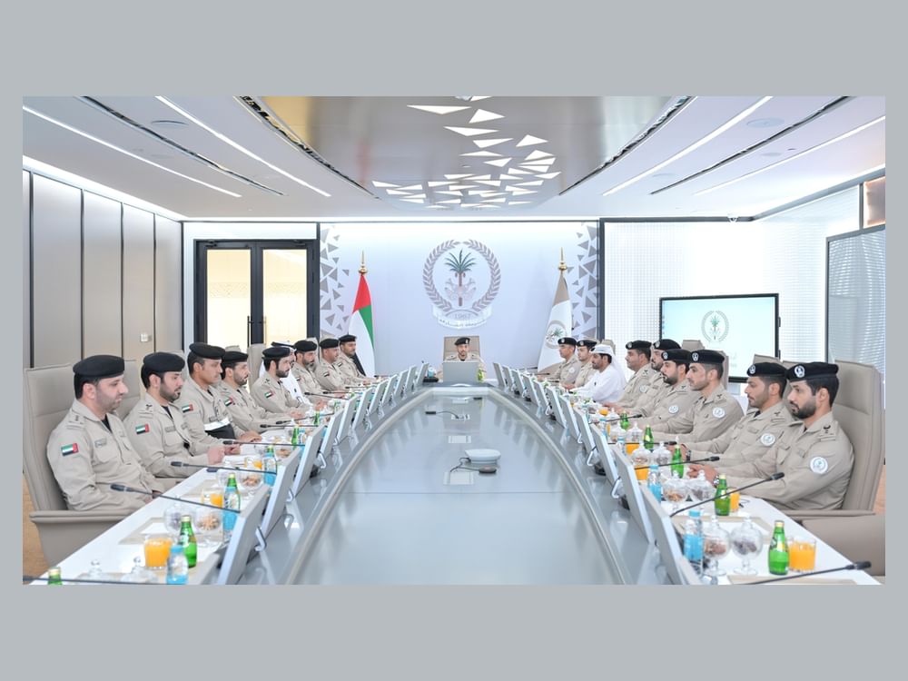 شرطة الشارقة تعزز جاهزيتها لاستقبال العام الدراسي الجديد