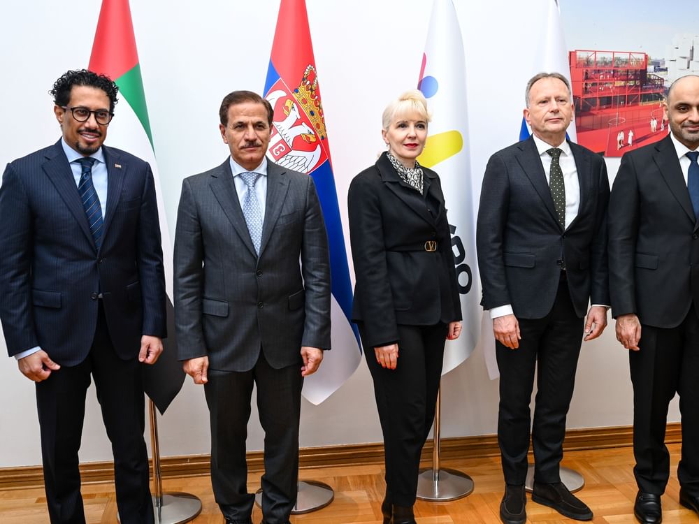 "غرف دبي" تبحث تطوير العلاقات الاقتصادية مع صربيا 