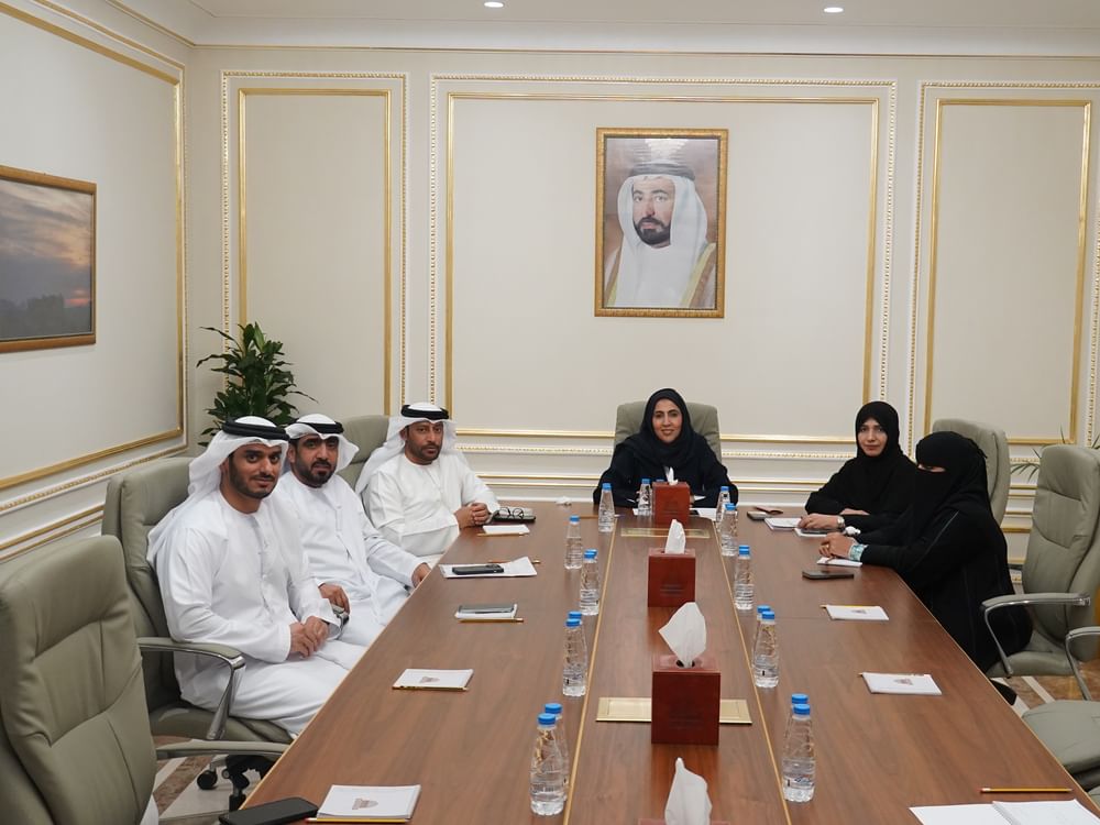 لجنة شؤون التربية والتعليم  في استشاري الشارقة تدعم خططها لتعزيز توجهات الإمارة التنموية