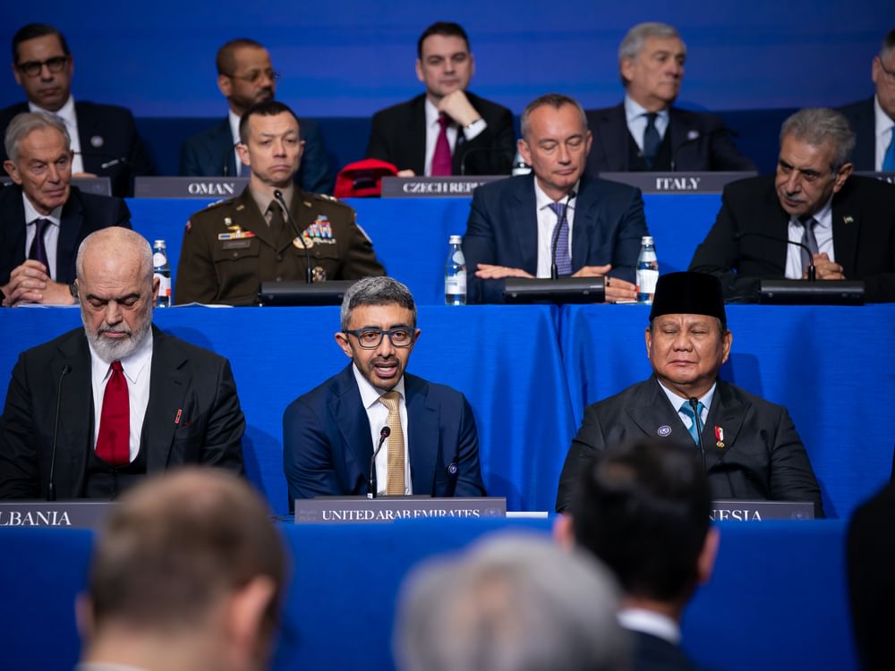 Emirados Árabes Unidos anunciam mais US$ 1,2 bilhão para apoiar Gaza durante reunião do Conselho da Paz presidida por Trump