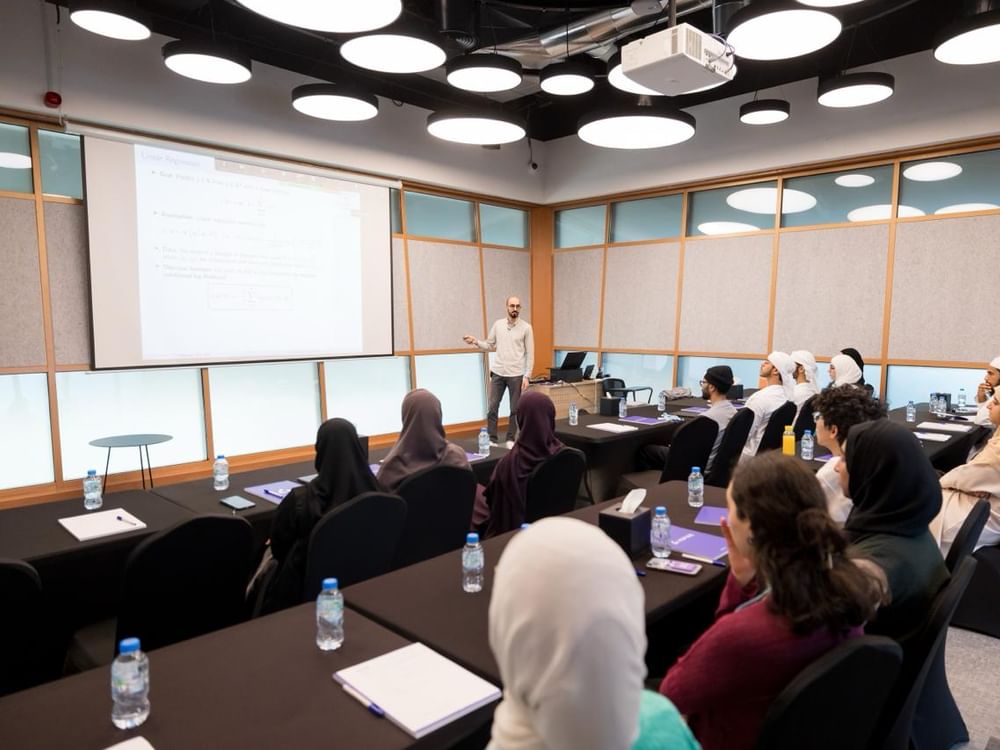 ASPIRE, il Consiglio Giovanile di Abu Dhabi lanciano la competizione inaugurale AI Datathon STEM
