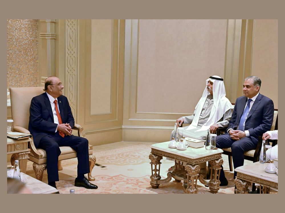President of Pakistan meets Nahyan bin Mubarak at his residence in Abu Dhabi