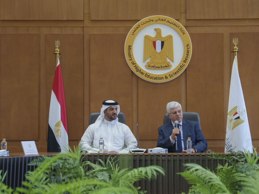 Sultan bin Ahmed, Egypt's Minister of Higher Education discuss strategic partnership