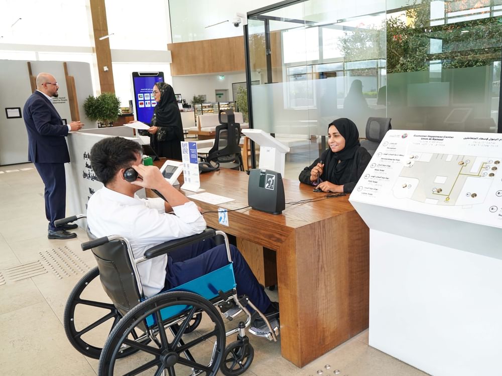 "طرق دبي" تعزز خدمات أصحاب الهمم في مراكز مزودي الخدمة وإسعاد المتعاملين ومحطات النقل العام