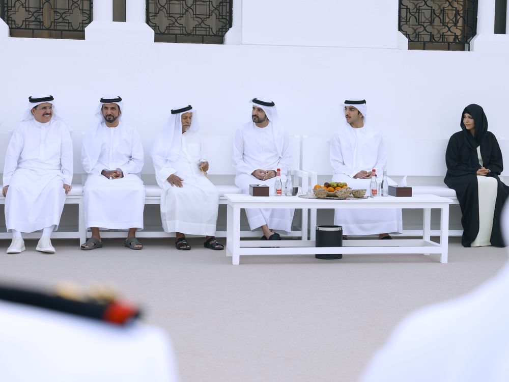 Hamdan bin Mohammed meets with dignitaries, senior officials at Za'abeel Majlis
