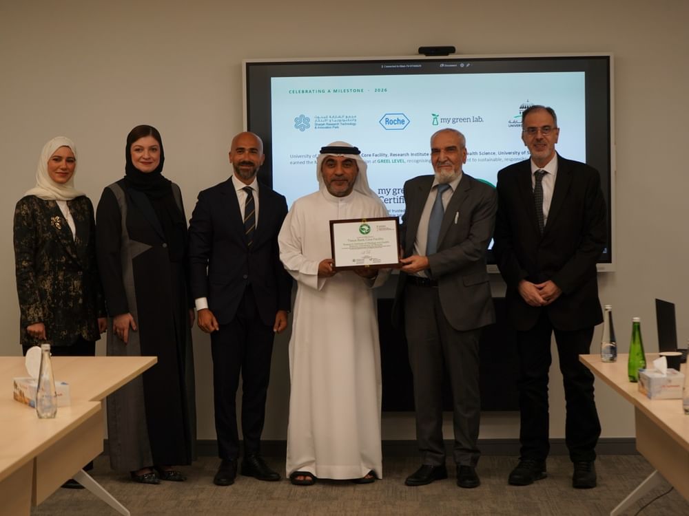 مختبران بجامعة الشارقة يحصدان أعلى شهادة دولية للمختبرات الخضراء