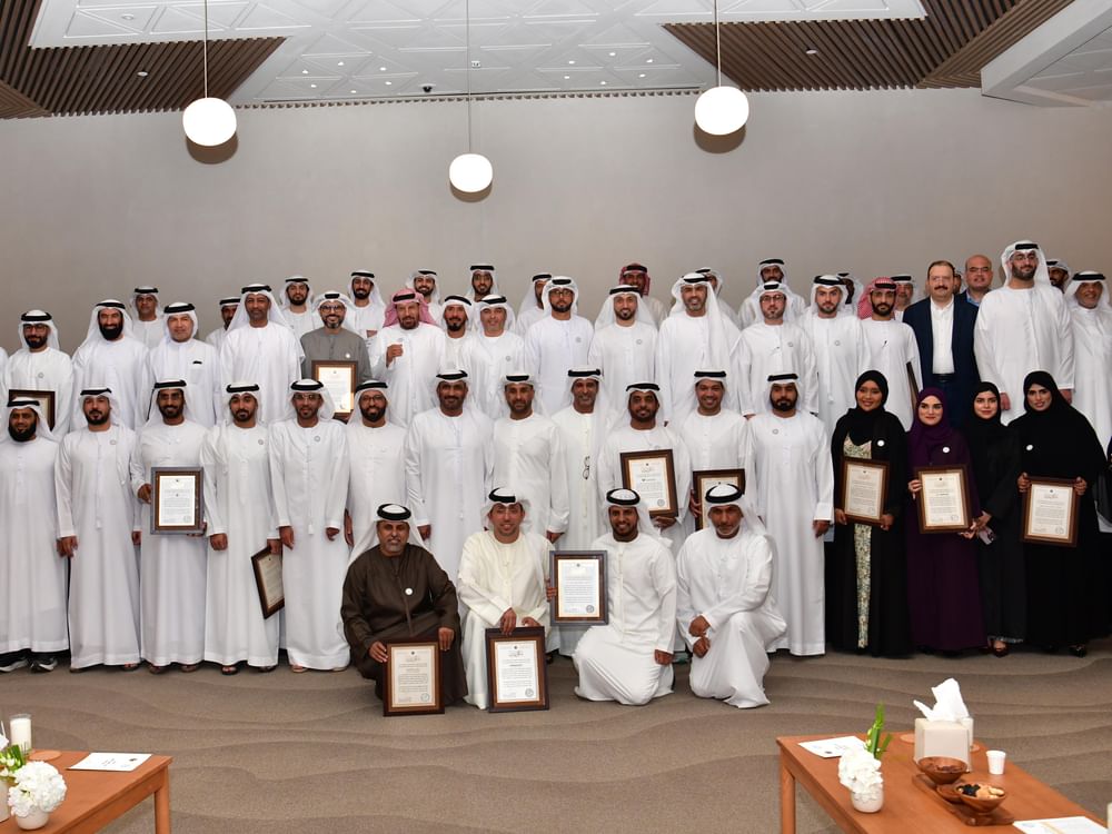 بمناسبة يوم زايد للعمل الإنساني .. قيادة العمليات المشتركة تكرم المؤسسات والجمعيات الخيرية المشاركة في عملية “الفارس الشهم 3”