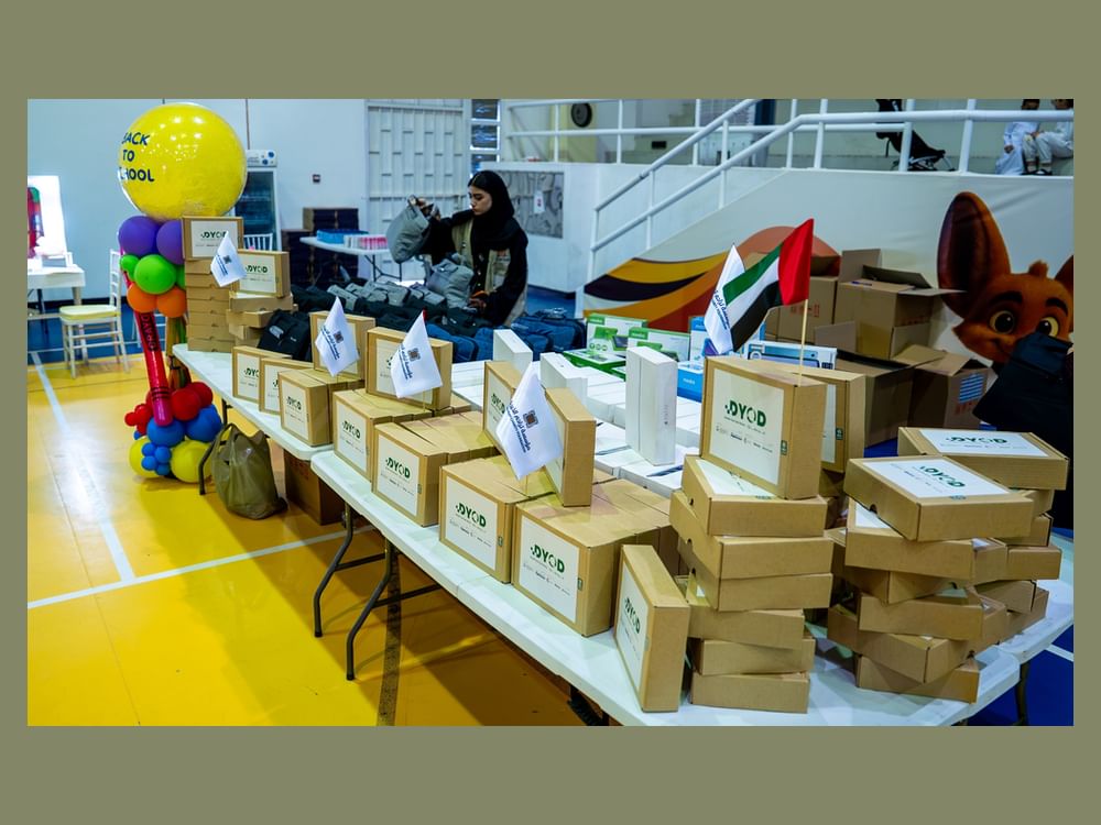 "تبرع بجهازك" توفر أكثر من 1500 جهاز رقمي للطلاب 