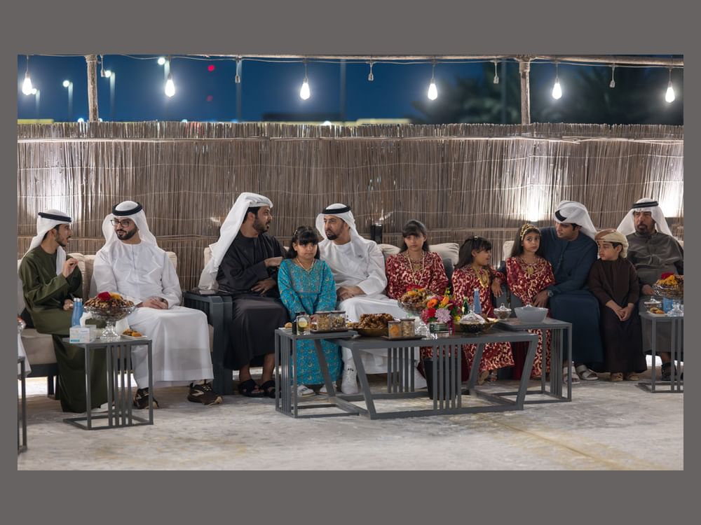 حمدان بن زايد يزور محمد خلفان الهاملي بمنزله في مدينة زايد