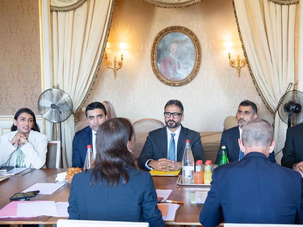Emiratos y Francia celebran en París la primera ronda de consultas consulares