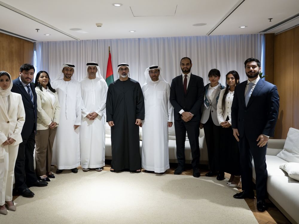 Príncipe herdeiro de Abu Dhabi se reúne com equipe dos Emirados em cúpula do Brics no Brasil