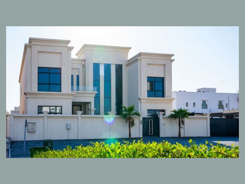 16314 مبنى أخضر في عجمان 