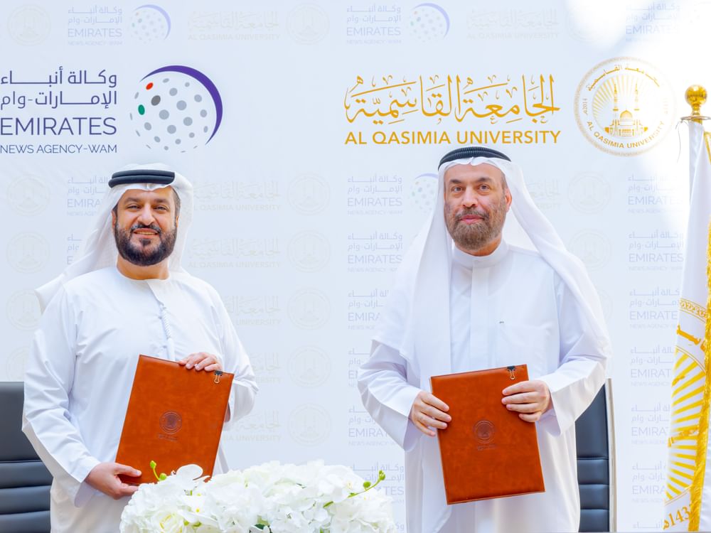 WAM et l'université Al Qassimia signent un mémorandum d'entente sur la coopération en matière de formation aux médias