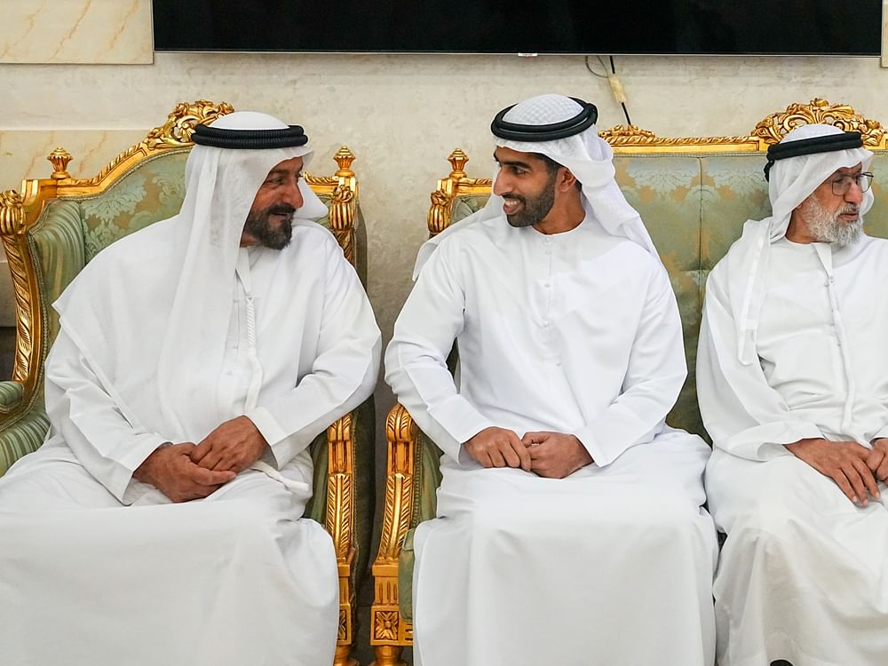 خالد بن سعود القاسمي يعزي في وفاة عناد الخاطري