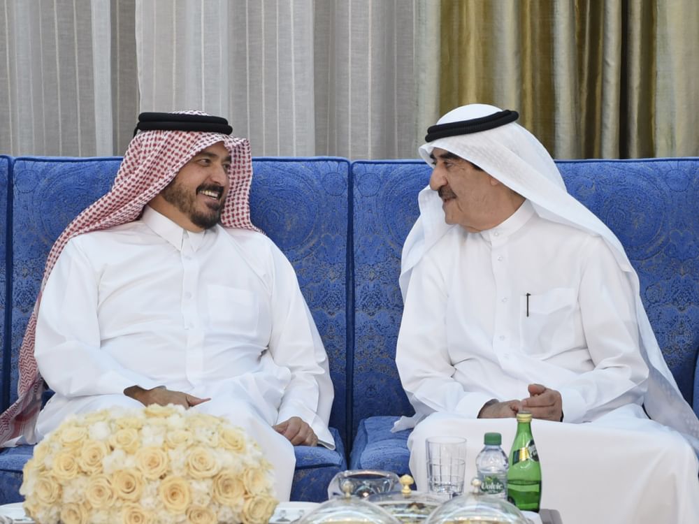 حاكم أم القيوين يواصل استقبال المهنئين بشهر رمضان المبارك