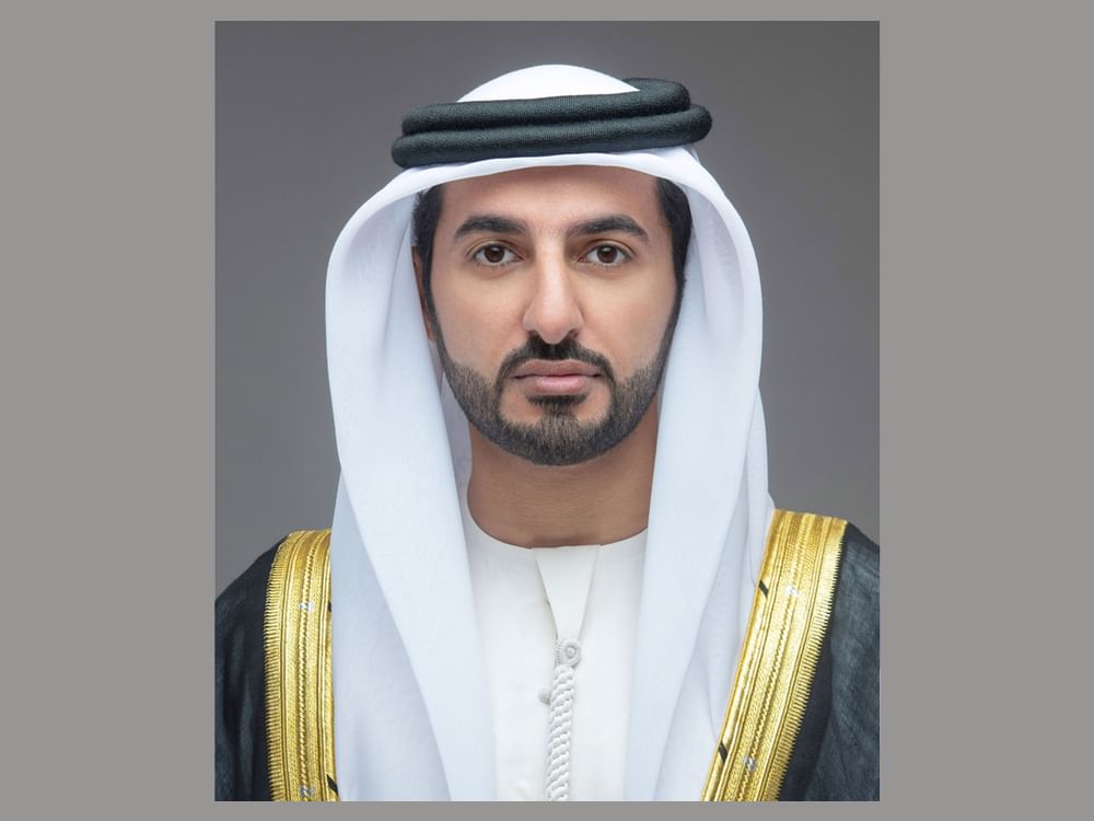 راشد بن حميد: المرأة الإماراتية أساس التميز وعنوان الإنجاز