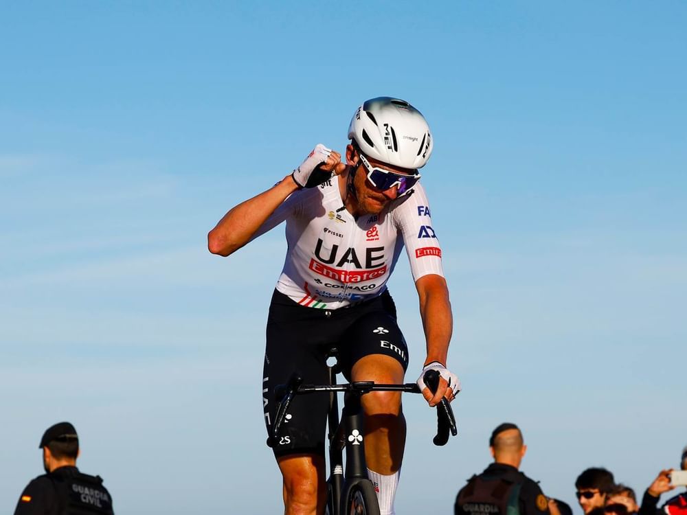 UAE Team Emirates'ten McNulty Valenciana'daki zorlu finalde zafere ulaştı