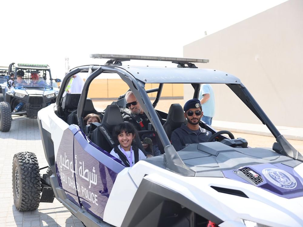 شرطة أبوظبي تنظم ملتقى "واحة الأسرة" 