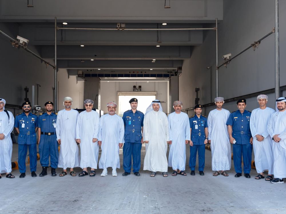 جمارك دبي تبحث مع وفد عُماني التعاون الجمركي واللوجستي