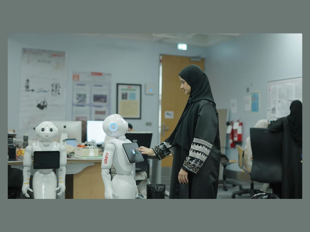 UAEU researchers awarded US Patent for transformable swarm robots for pipeline maintenance