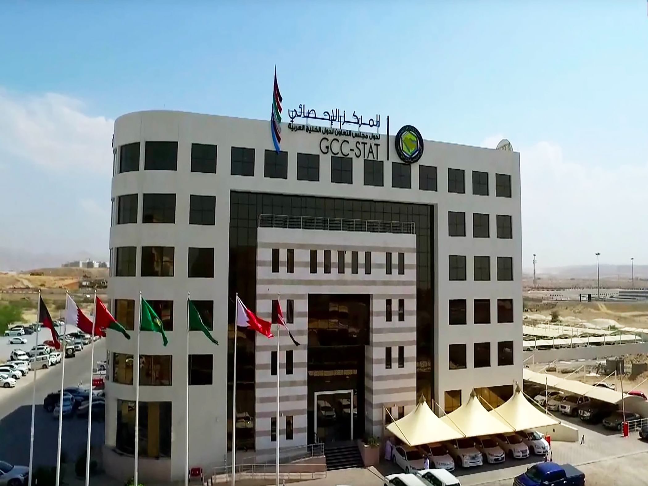 المركز الإحصائي الخليجي: شباب "دول التعاون" يحققون مستويات متقدمة بالمهارات التقنية والاتصالات تفوق المعدلات العالمية