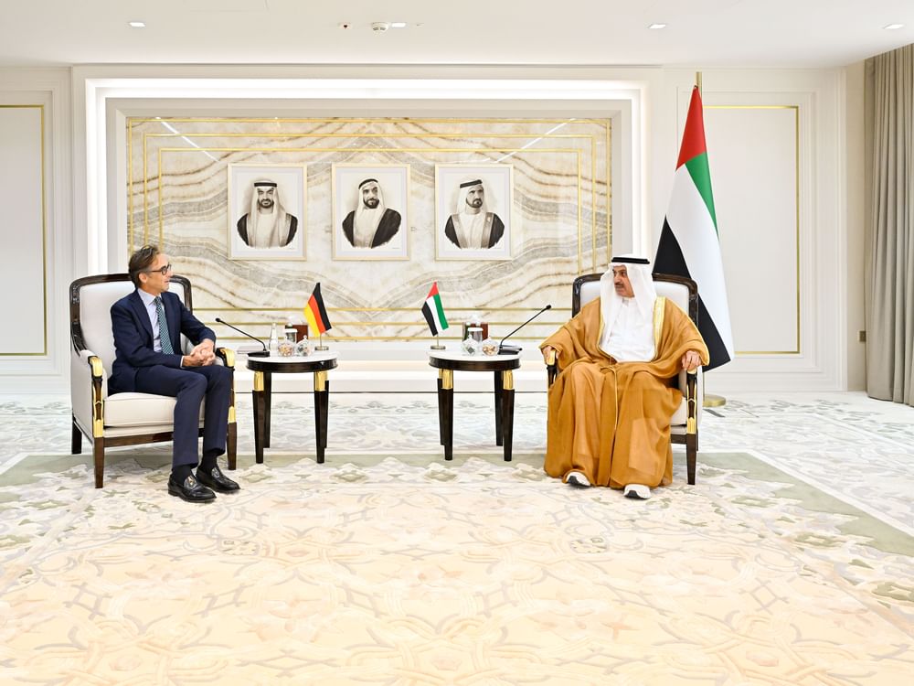 صقر غباش يبحث مع السفير الألماني تعزيز التعاون البرلماني والشراكة الإستراتيجية بين البلدين