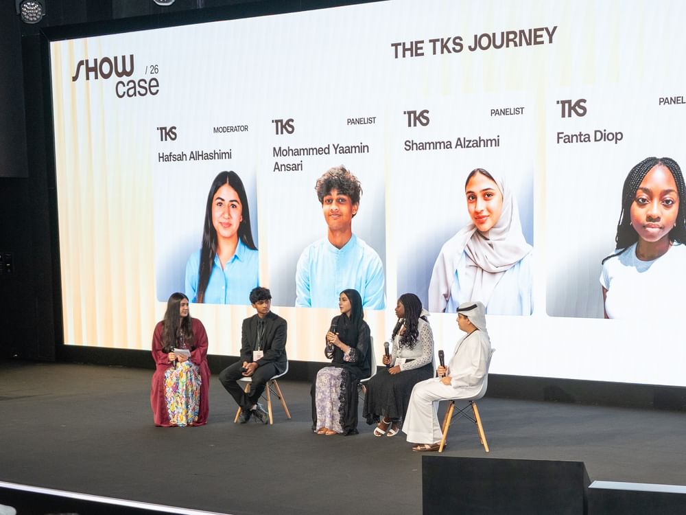 "مؤسسة دبي للمستقبل" تخرّج 160 طالباً في الدورة الثانية لبرنامج "مجتمع المعرفة في دبي"