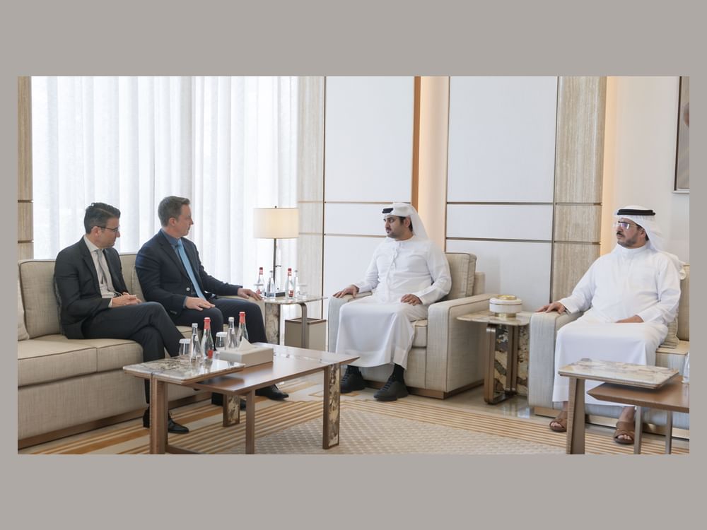 Maktoum bin Mohammed meets with President & COO of Eaton
