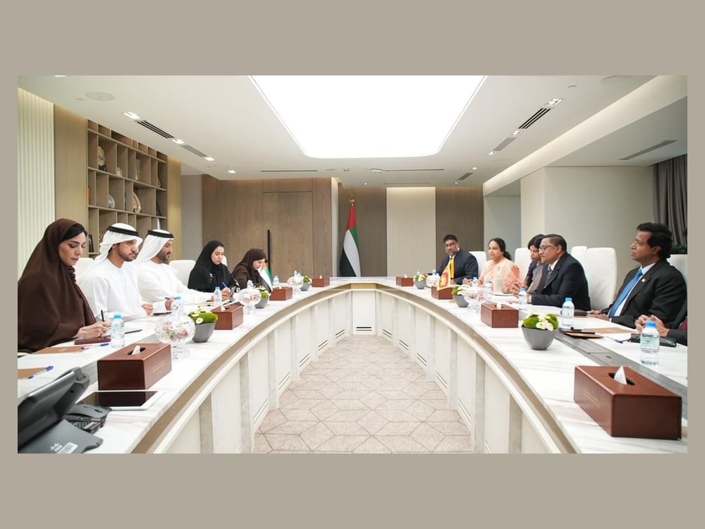 الإمارات وسريلانكا تبحثان توسيع الشراكة السياحية والاستثمارية وتعزيز الرحلات المباشرة