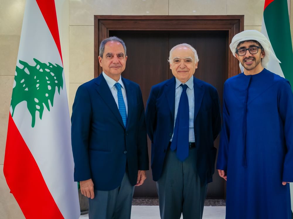 Abdullah bin Zayed recebe ministro da Energia e Água do Líbano