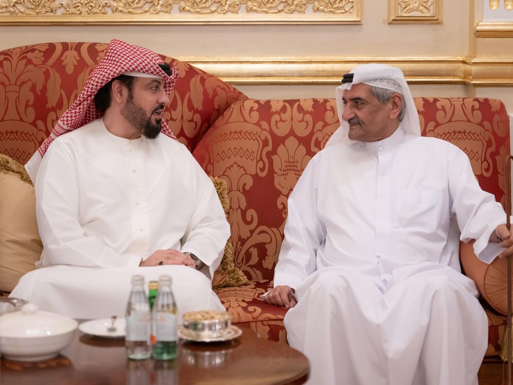 حمد الشرقي يواصل استقبال المهنئين بشهر رمضان بحضور ولي عهد الفجيرة 