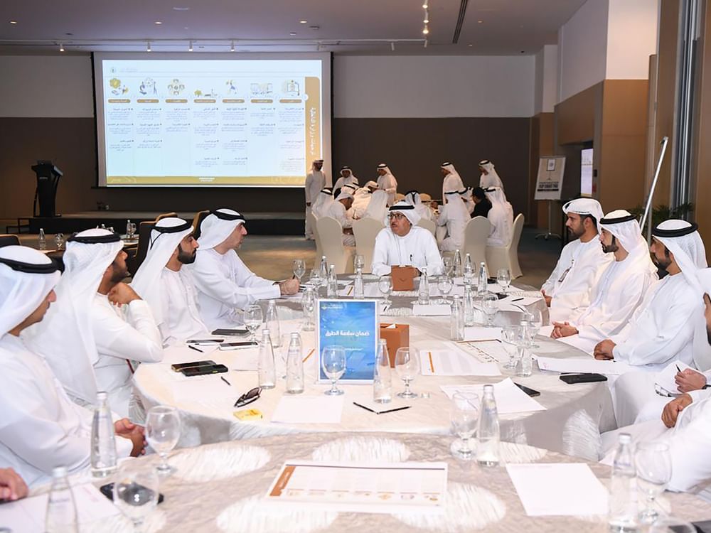شرطة رأس الخيمة تعقد جلسة الذكاء الإستراتيجي